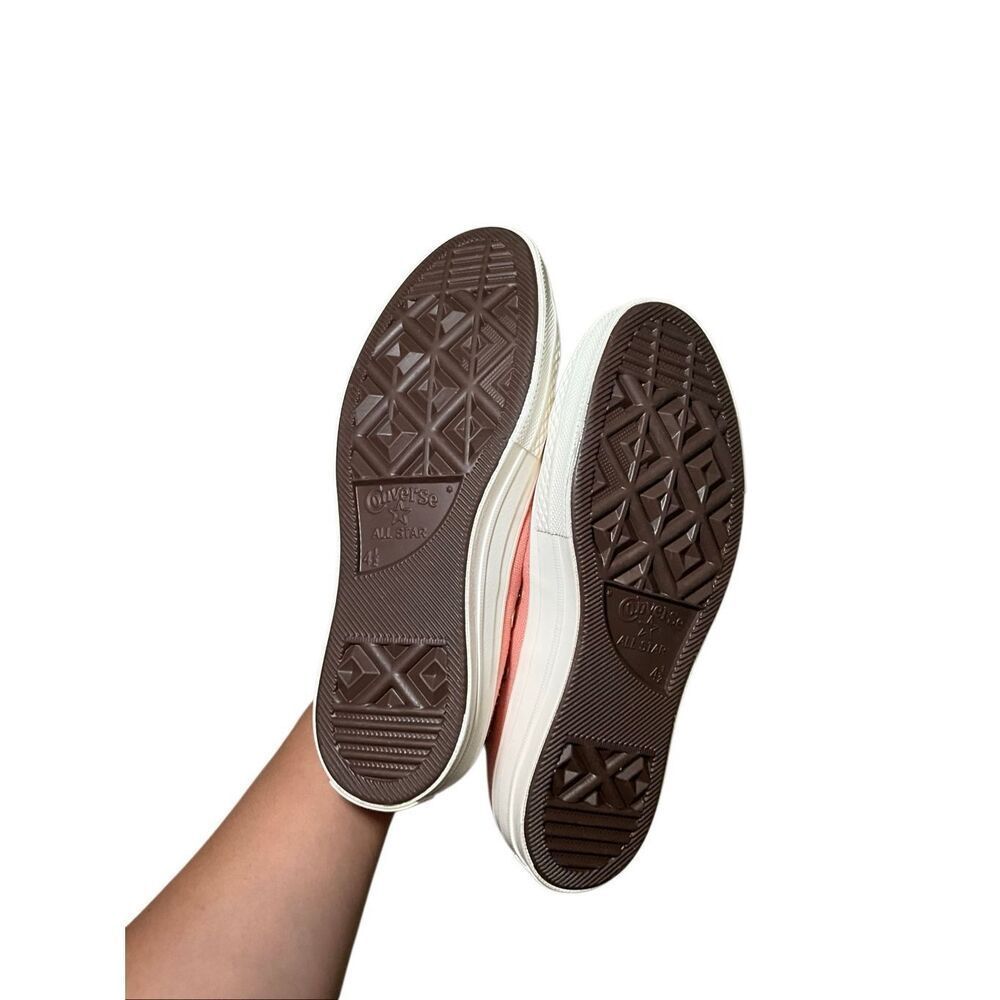 Converse | Chuck Taylor All Star Lift Low Top Sneakers - Picture 4 of 6